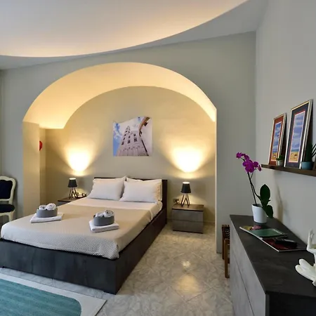 Ciaobari - Elegant 4 Bedrooms In The Heart Of Old Town Apartment *