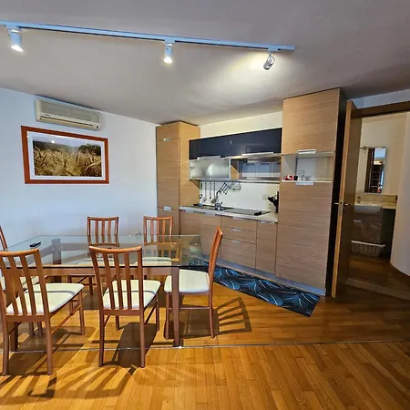 Apartment Ciaobari - Elegant 4 Bedrooms In The Heart Of Old Town